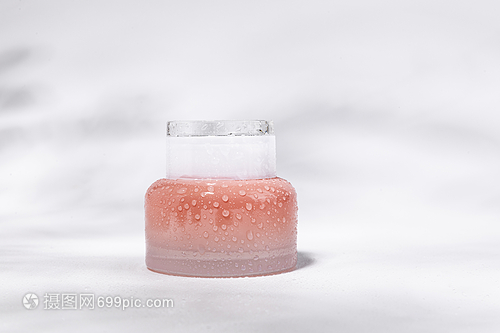 護(hù)膚品水乳套裝 基礎(chǔ)護(hù)膚的必備選擇