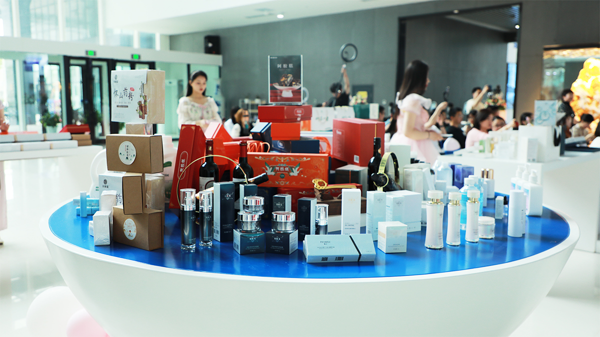 為健康而來，為美麗而生 現代化妝品的人文關懷與科技力量